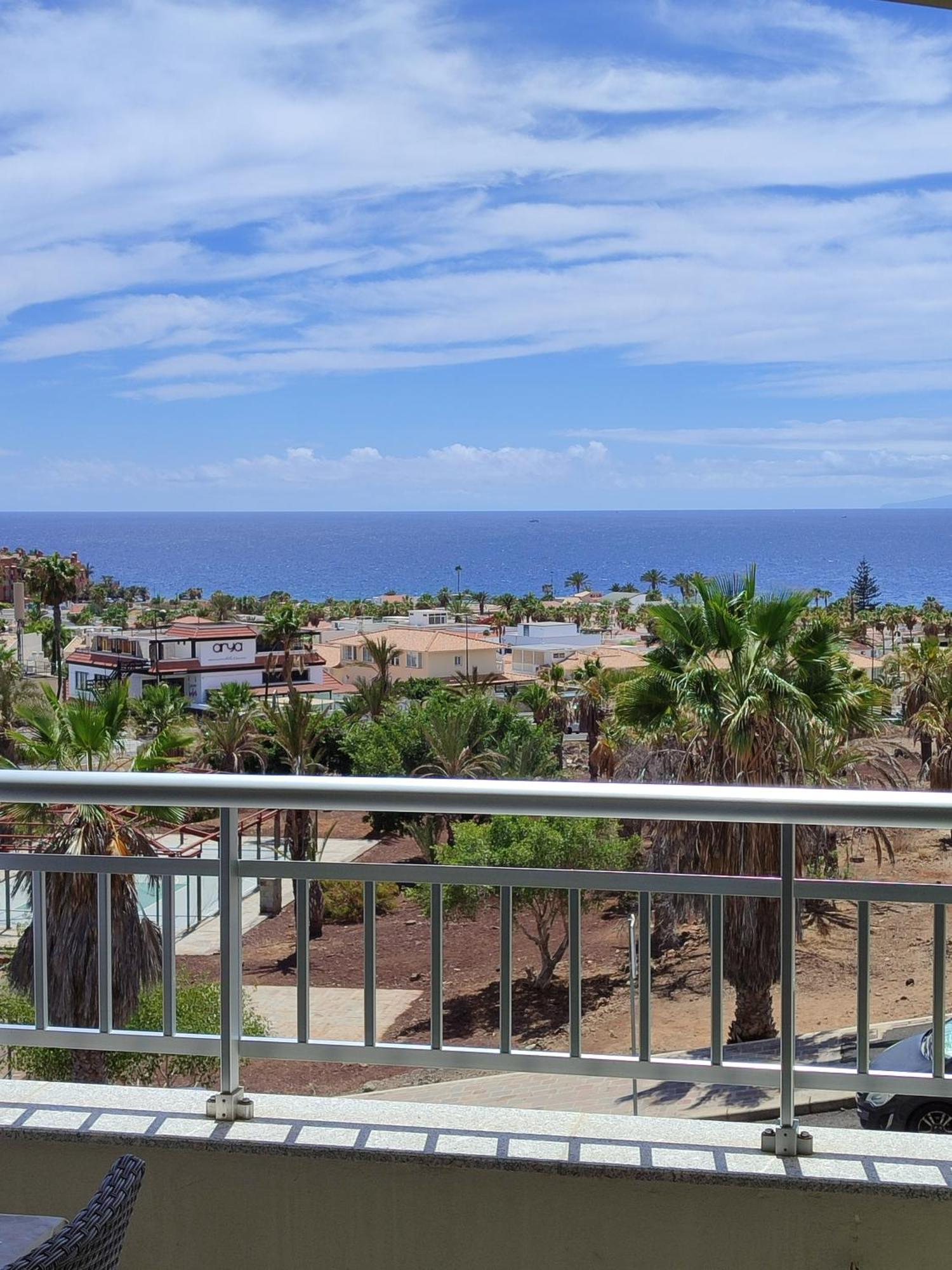 Comfortable Apartment With Amazing Sea Views Palm-mar Kültér fotó